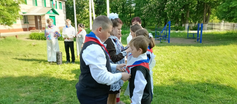 Прием в пионеры.